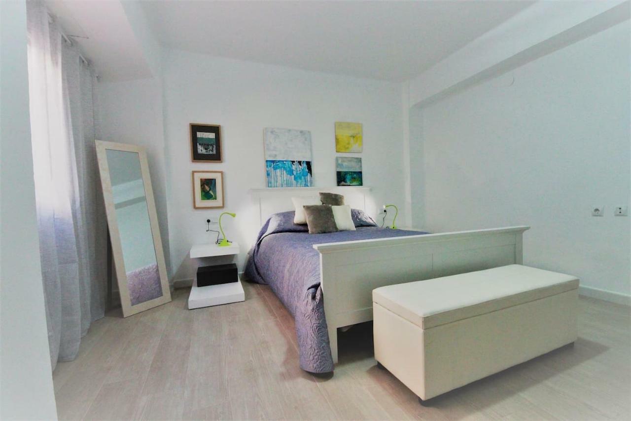 Ivam Esquife Apartment Valencia Exterior photo