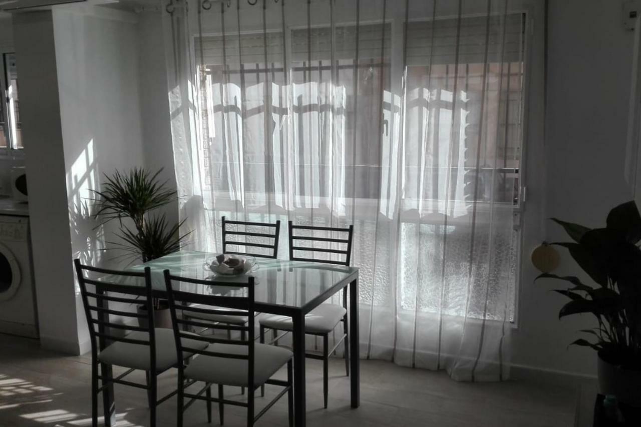 Ivam Esquife Apartment Valencia Exterior photo